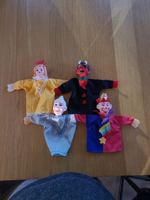 Marionetas clásicas medianas