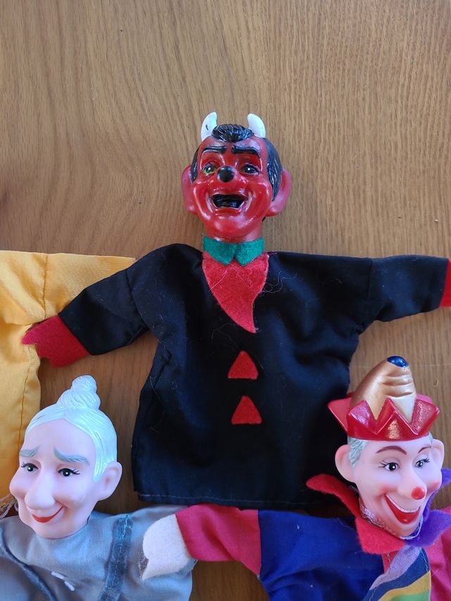 Marionetas clásicas medianas