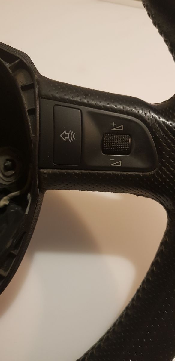 volante de audi b9 a4, a5 en buen estado,