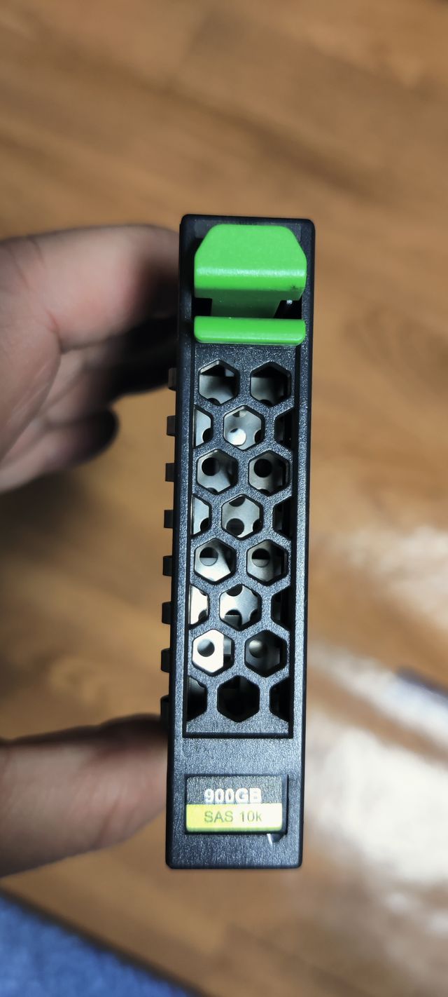 Disco Fujitsu HD SAS 6G 900GB 10K HOT PL 2.5" EP