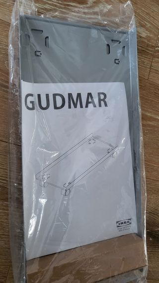 Soporte para PC con ruedas - Ikea Gudmar