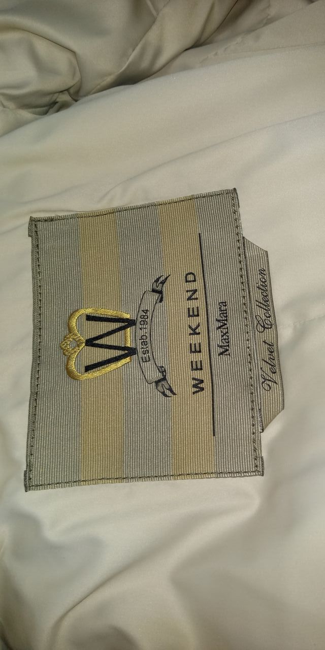 #giaccone #MaxMara #Weekend colore bianco