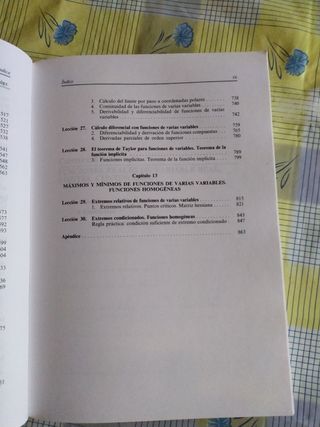 Ejercicios resueltos de Matemáticas 1 (2 vol.)