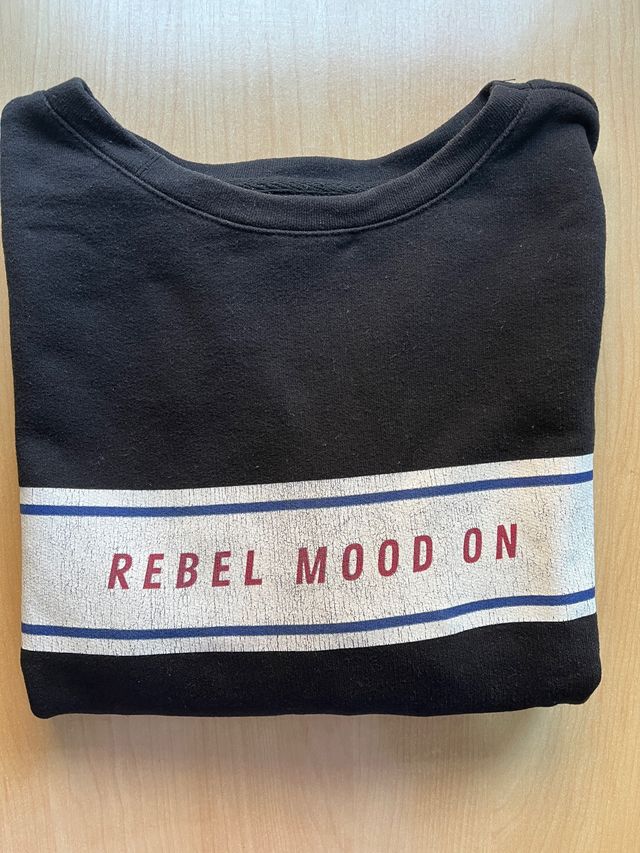 Sudadera Negra Pull & Bear