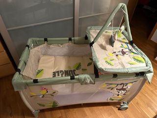 Cuna de viaje-bebe (BabiesRus).