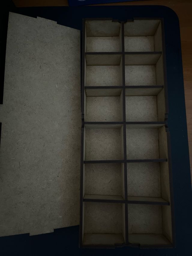 Caja para tokens de juegos de mesa