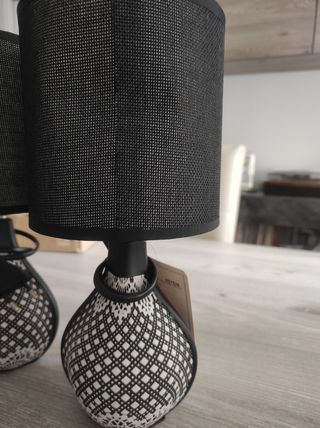 Abatjour bianco e nero