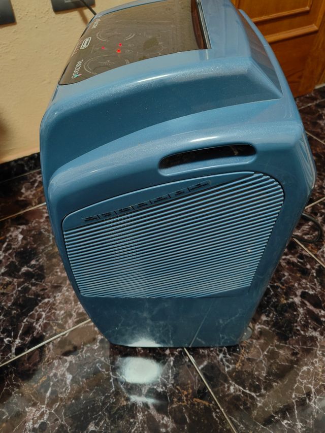 Deshumidificador De'Longui - Tasciugo DE320