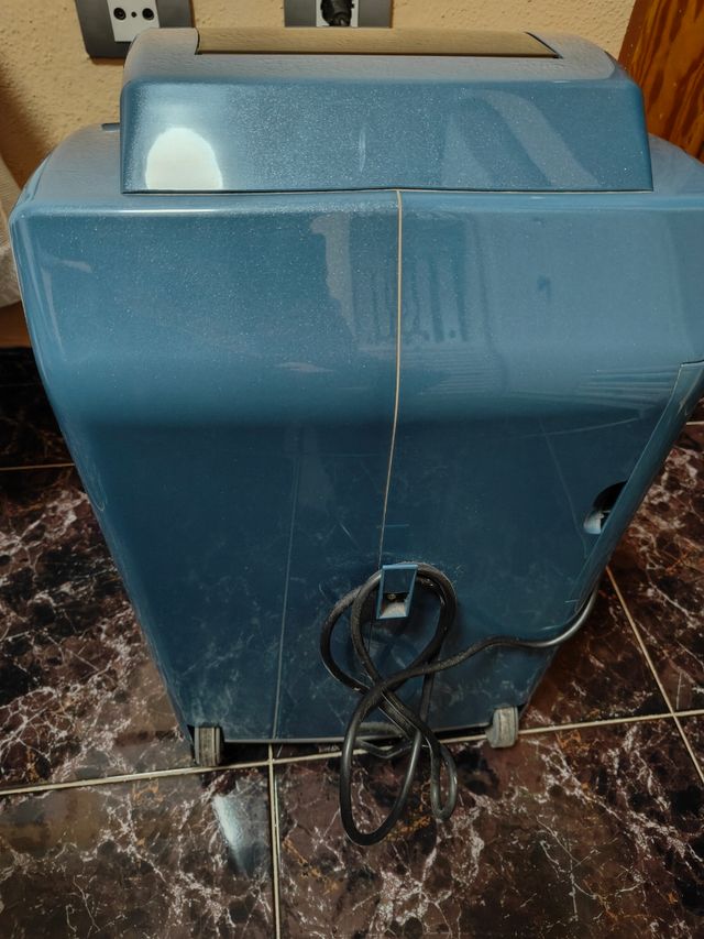 Deshumidificador De'Longui - Tasciugo DE320