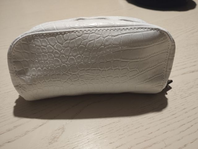 Pochette Helena Rubinstein