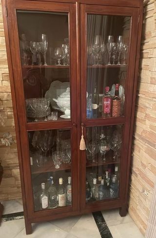 VITRINA DE MADERA