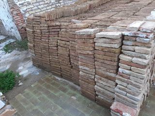 Ladrillos macizos antiguos 