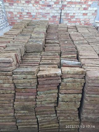 Ladrillos macizos antiguos 