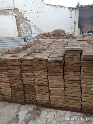 Ladrillos macizos antiguos 