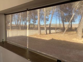 Estor enrollable 140 ancho x 250 alto