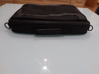 Bolsa de ordenador marca TARGUS