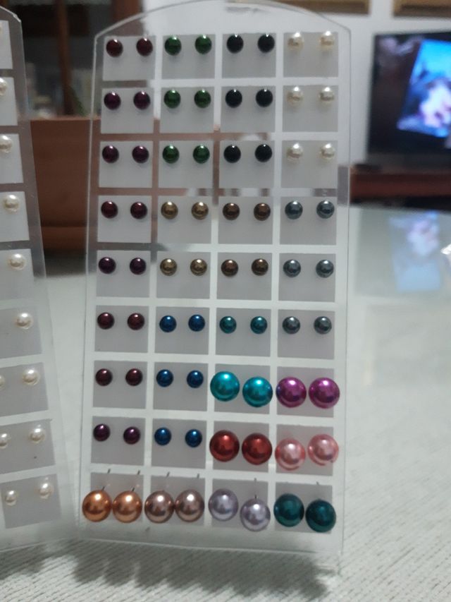 Pendientes de perlas 1 euro par.