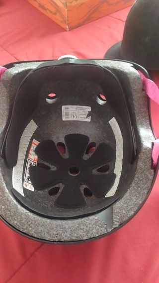 Casco bici, patinete en perfecto estado