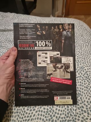 GUÍA OFICIAL RESIDENT EVIL OUTBREAK
