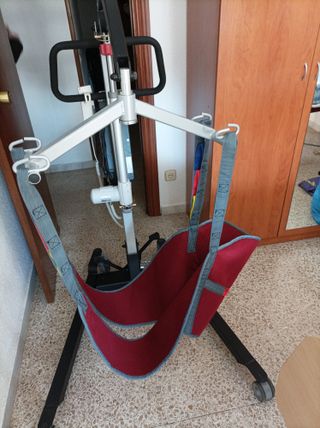 Gru elettrica per sollevamento e trasporto con imbracatura