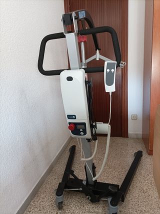 Gru elettrica per sollevamento e trasporto con imbracatura