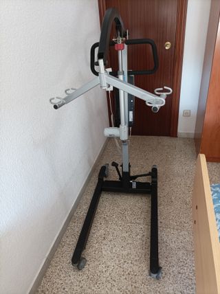 Gru elettrica per sollevamento e trasporto con imbracatura