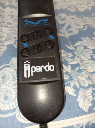 Letto elettrico con comando articolato