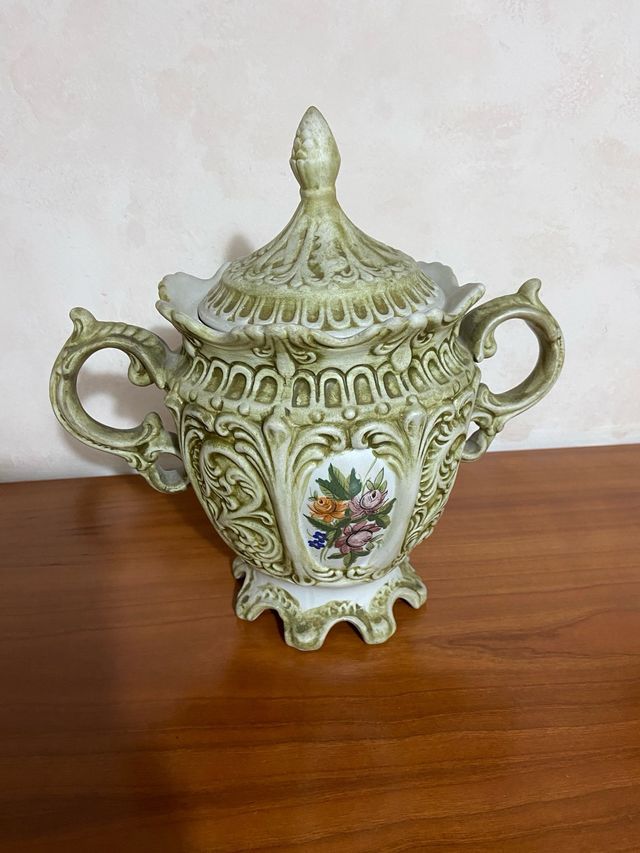 jarron decorativo de ceramica.