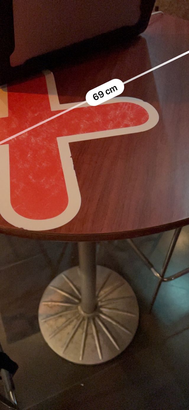 Juego de Mesa Alta con 4 sillas