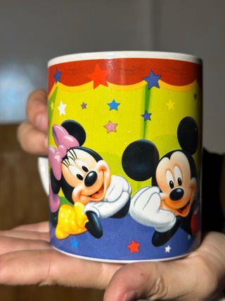 Dos tazas decoradas Disney