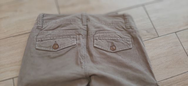 Pantaloni cargo