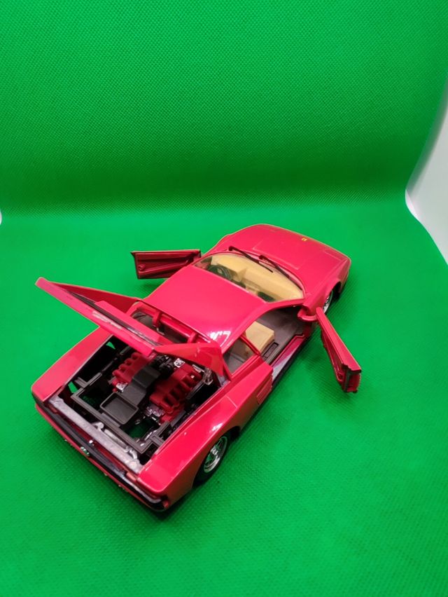 Ferrari Testarossa Burago Anno 1984 Scala 1:24