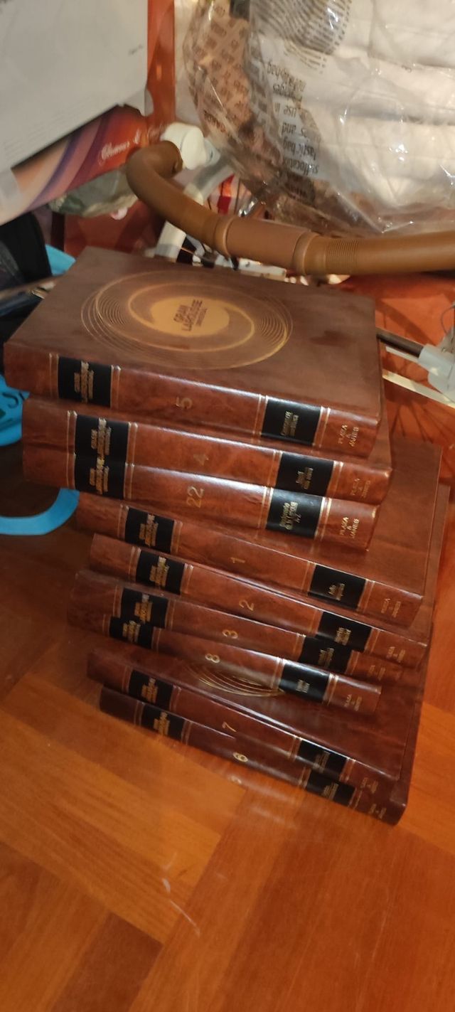 Enciclopedia Gran Larousse Universal