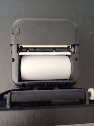 Mini impresora térmica portátil.