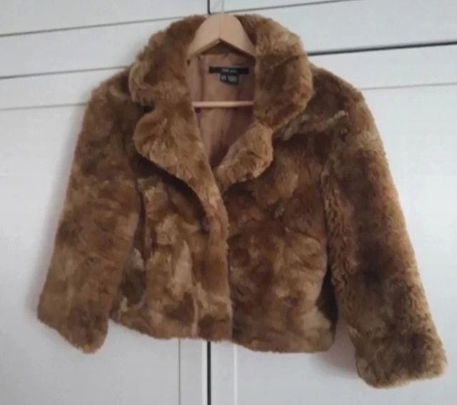 Chaqueta marrón piel Zara