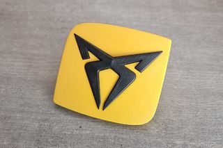 Logo CUPRA amarillo y negro
