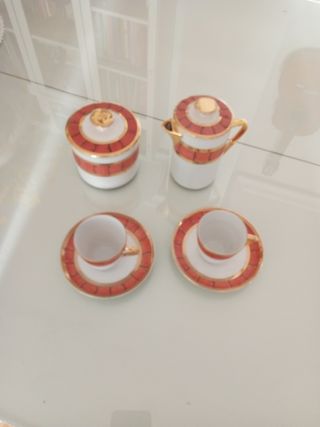 C.P. Limoges. Juego de café porcelana.
