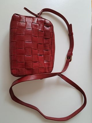 Bolso pequeño de piel de Zara