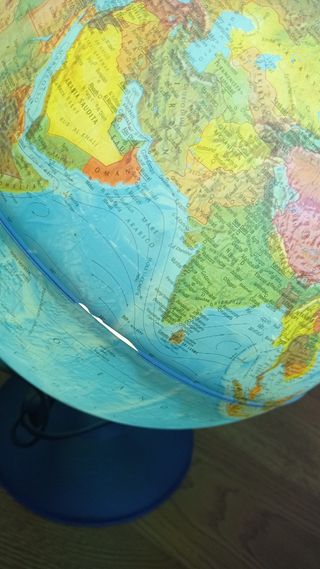 Idea regalo mappamondo che si illumina