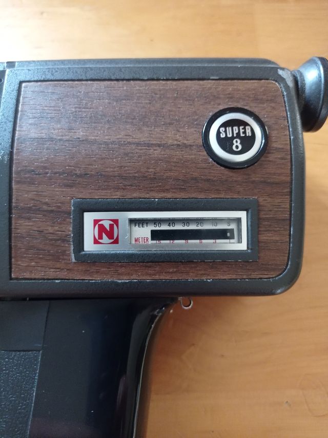 Cinepresa nagai guasta per amatori 