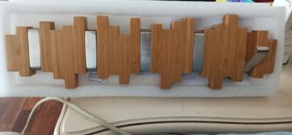 Perchero madera para colgar.Nuevo a estrenar