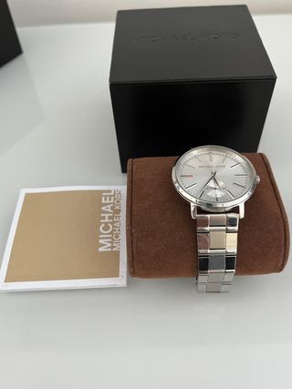 Reloj plateado Michel Kors