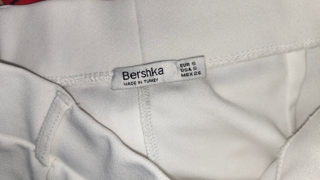 Pantaloni gamba ampia