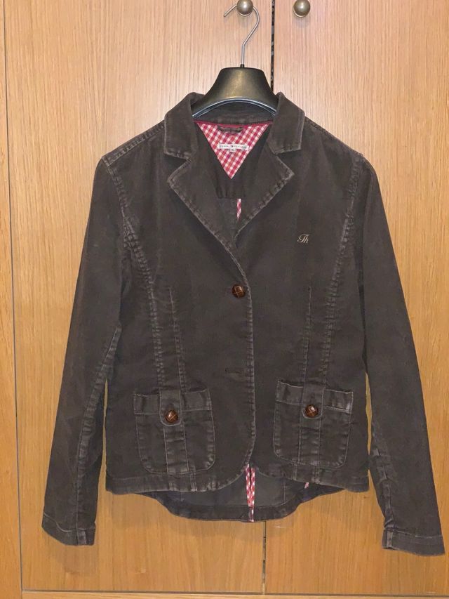 Americana Tommy Hilfiger de pana marron