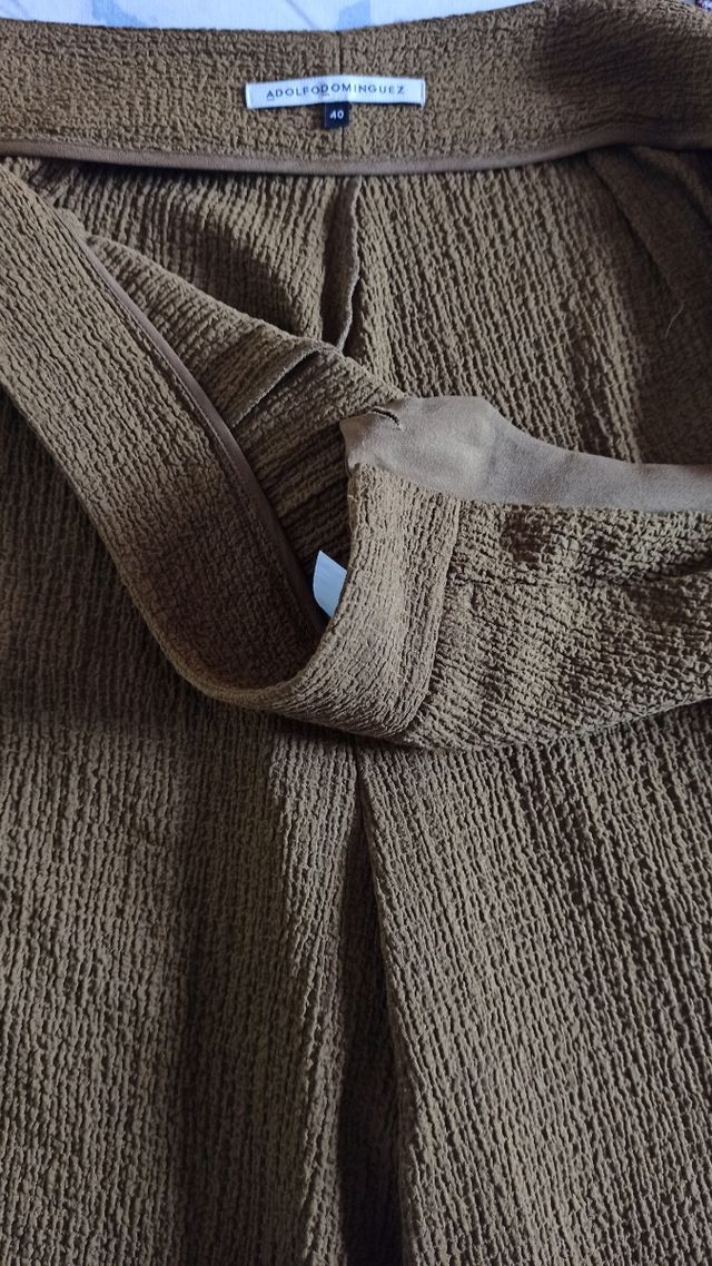Pantalón Adolfo Domínguez. 