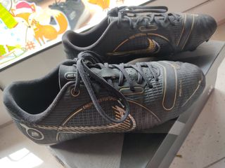 Botas futbol césped artificial Nike talla 36,5