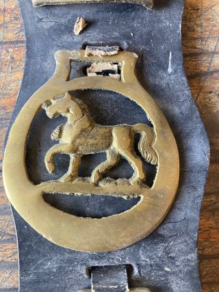 Medallas antiguas cinturon bronce