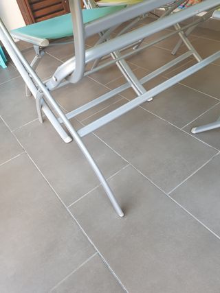Mesa y 4 sillas Jardín Plegables