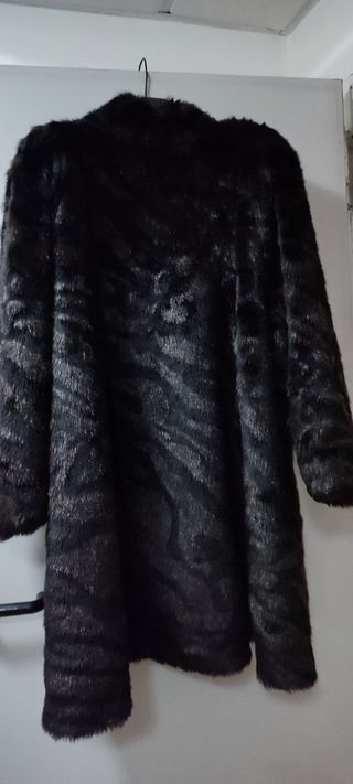 Abrigo de piel sintética