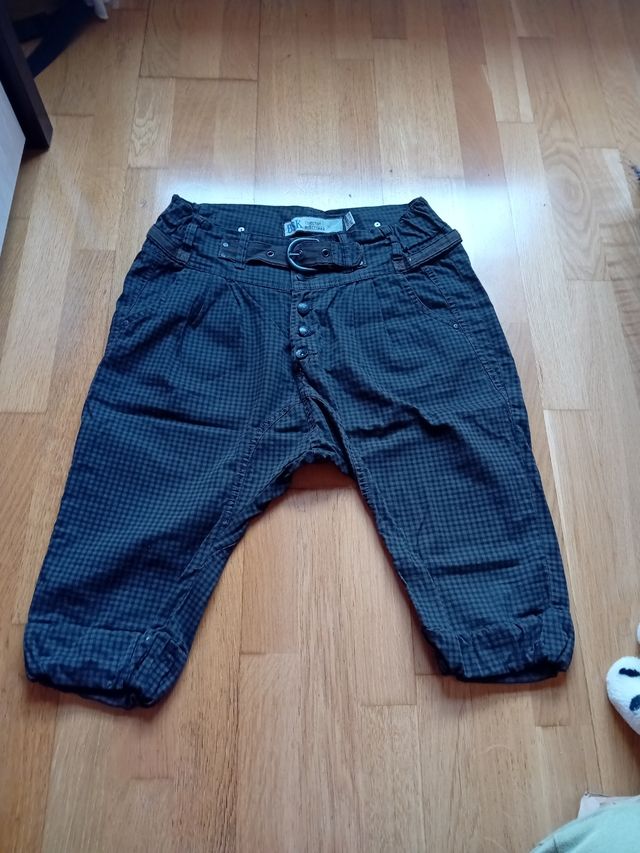 Pantalón por rodilla chica